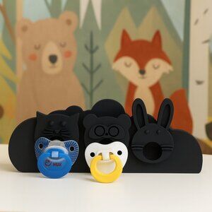 Cute Animal Pacifier Holder Cat, Bear & Bunny Organizer for Baby Nursery Storage